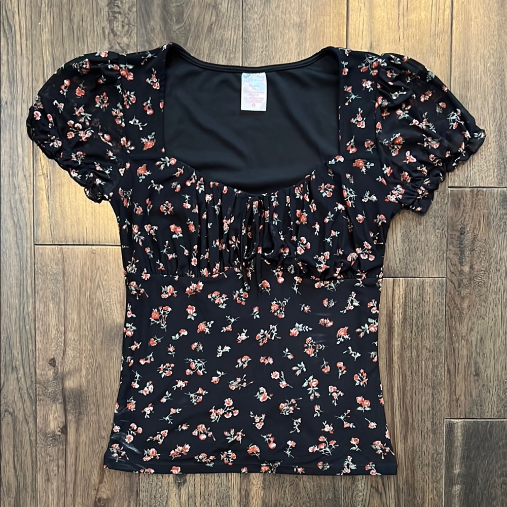 No Boundaries Black Puff Sleeve Blouse with Scoop Neck and Ruched Fitted Style
